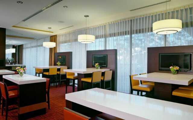 Holiday Inn Long Beach - Downtown Area
