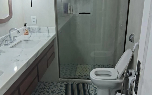 Apt inteiro 1 minuto da praia