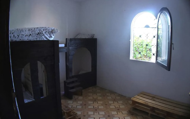 Tawsna Riad