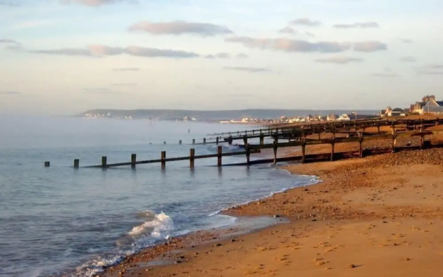 27 Tower View Pevensey Bay Holiday Park Beach