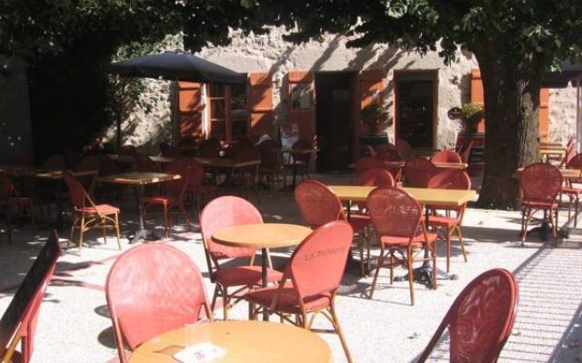 Hôtel-Restaurant La Météorite