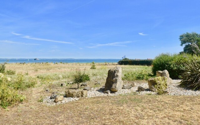 Solent Landing Bembridge Beachside Holiday Home (for 6 people)