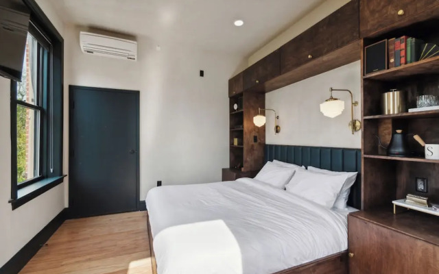 Society Hill Hotel