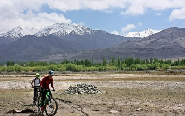 Indus River Camp