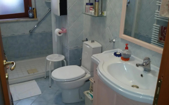 STANZA in alloggio Juventus, B&B, con servizio navetta