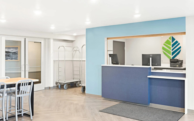 Woodspring Suites Billings