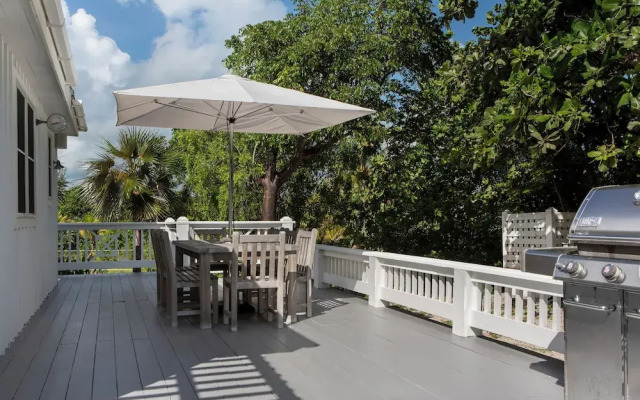 Pura Vida Paradise Luxury Tropical Villa