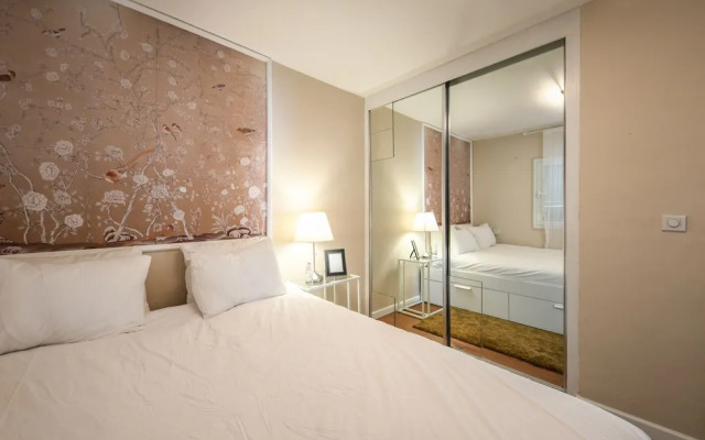 Boutique 1BR Apt with parking