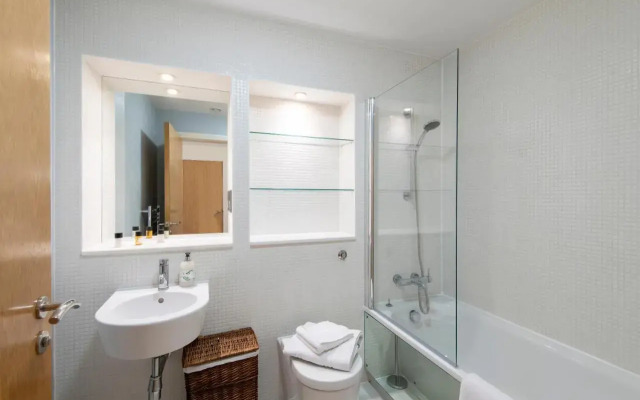 Great Suffolk Street Apartments in Waterloo by MySquare