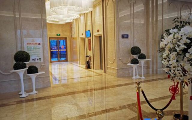 Vienna International Hotel (Chongqing Dazu Center)