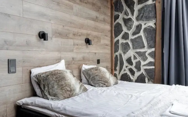Private & Cozy Suite with lake views