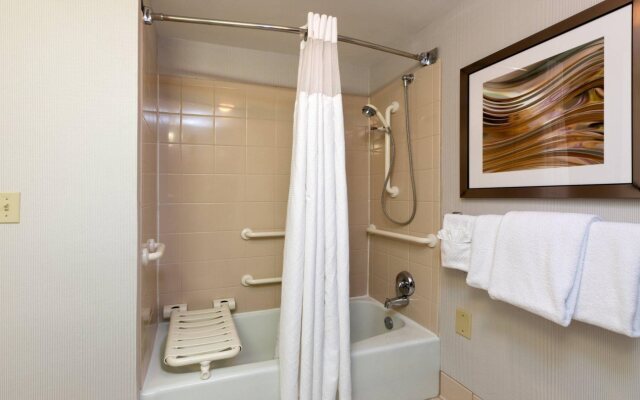 Courtyard by Marriott Dallas-Fort Worth/Bedford