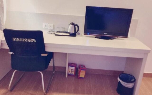 e Home Hotel Nanzhou Railway Staion