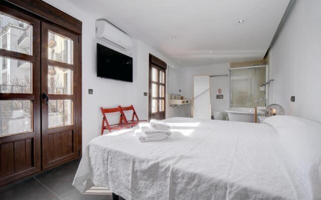 Wonderful views in luxury apartment