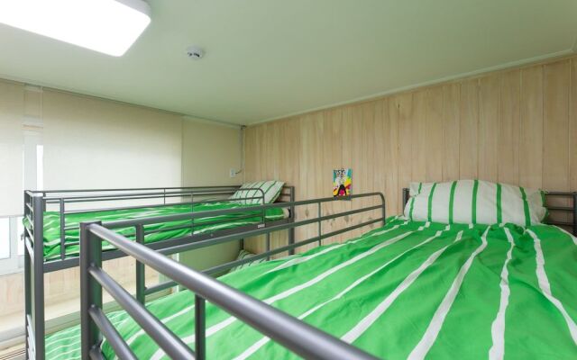 Lian Guesthouse - Hostel