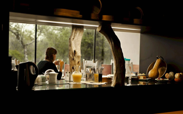 Cooking and Nature Emotional Hotel