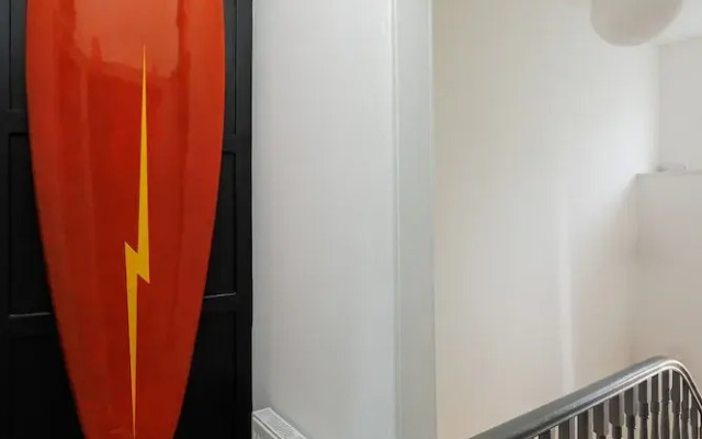 Beautiful 3 Bed House - Habita Property