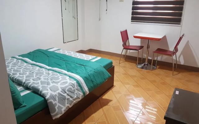 Enriquez Hotel