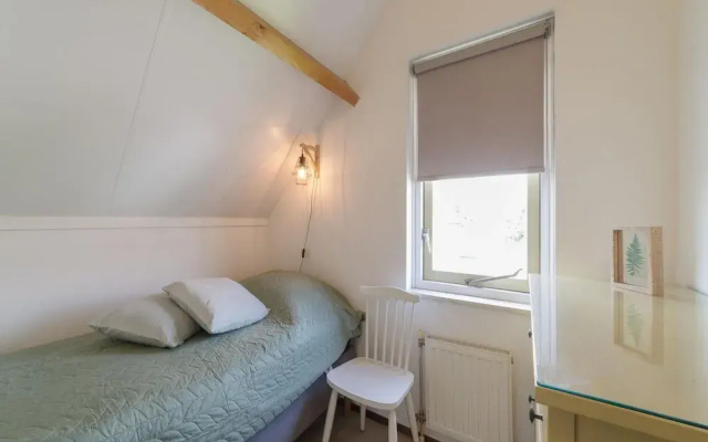Spacious Holiday Home With Sauna Near Beach