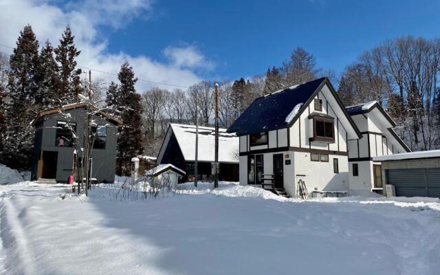 Zen Chalets Hakuba