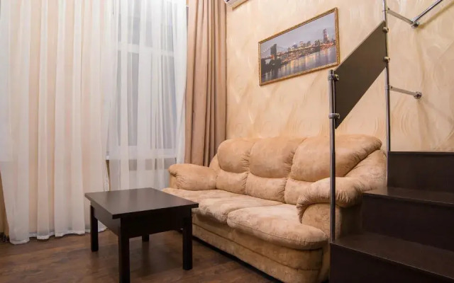 Apartment on Yekaterininskaya Square