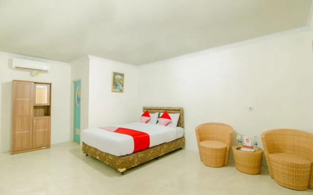 Hotel Ratu Pantai by OYO Rooms
