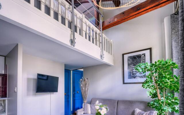 6062 - Buttes Chaumont - Amazing duplex