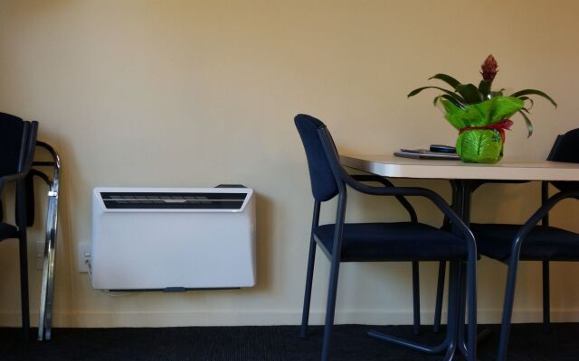 AAA Northlands Motel