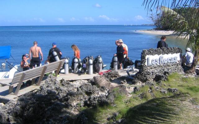 Las Rocas Resort And Dive Center