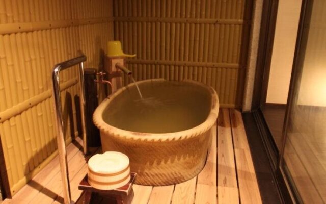 Fukumitsu Hanayama Onsen