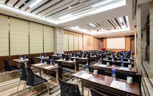 Holiday Inn Express Shanghai New Hongqiao