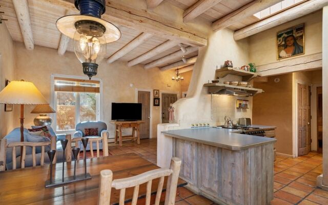 Dreamcatcher - Walk Everywhere in Santa Fe