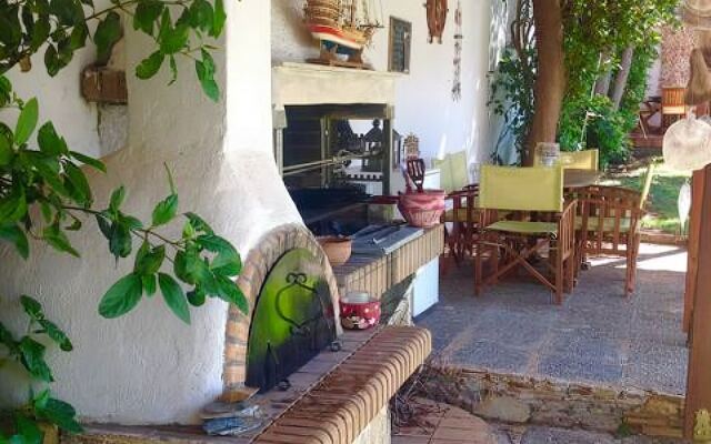Amomos Villa with Swimming Pool