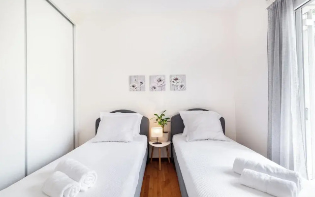 Edem Beach Apartment by Alimos Marina