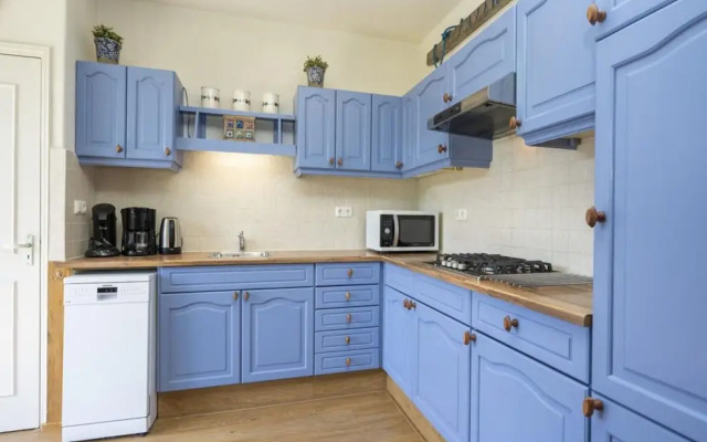 Detached 6 Pers Holiday Home