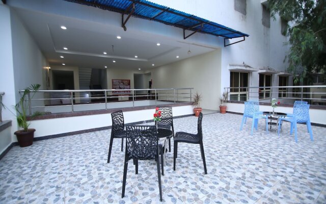 OYO 9130 Hotel Sheetal International