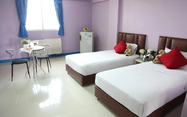 Happyland Mansion – Guest Rooms – Bangkok