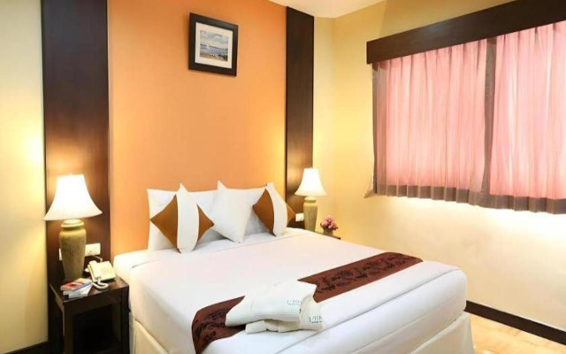 J - Town Serviced Apartments