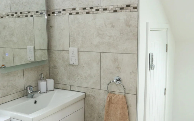 Sawtons Cottage 2