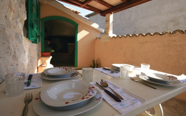 Awesome Home in Jadrija With Wifi and 1 Bedrooms