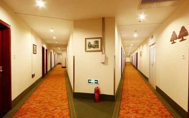 GreenTree Inn Beijing Chaoyang Shilihe Antique City Express Hotel