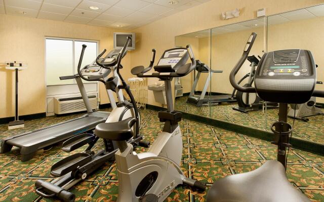 Holiday Inn Express & Suites Lenoir Cty by IHG