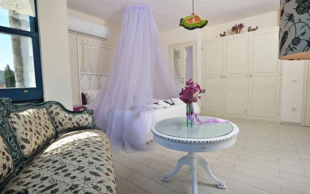 Alaçatı Sultan Konak Butik Otel