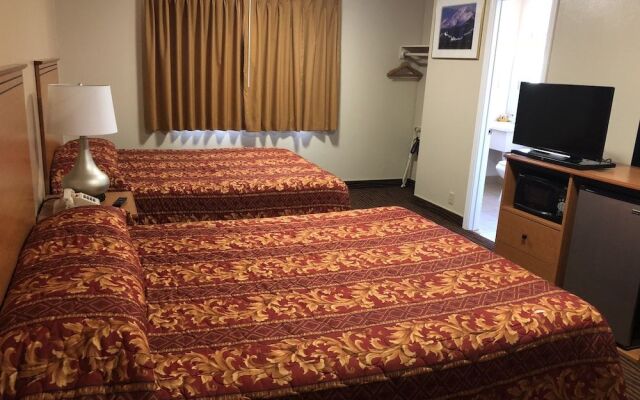 Evergreen Lodge