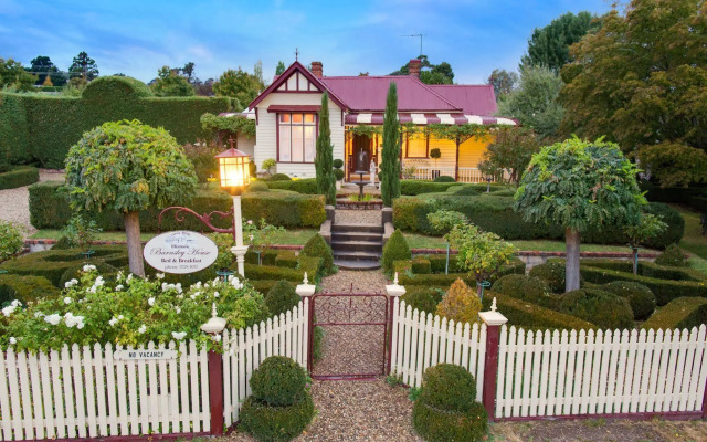 Barnsley House Bed and Breakfast