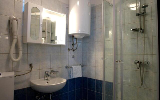 Apartments Hostin Garoful Duga Uvala