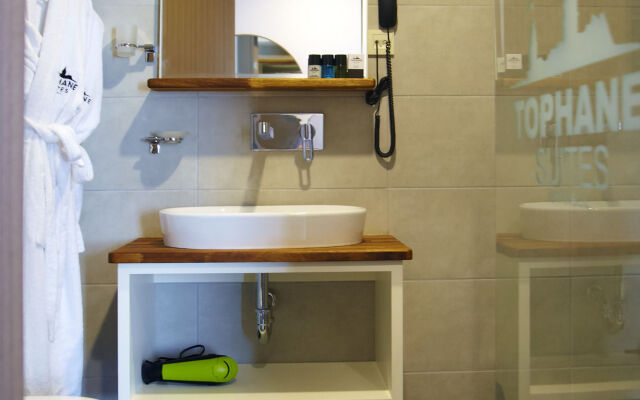 Tophane Suites