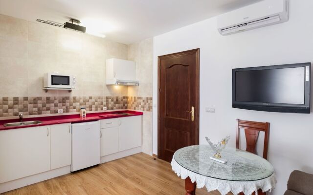 Elegant Holiday Home in Olvera With Terrace