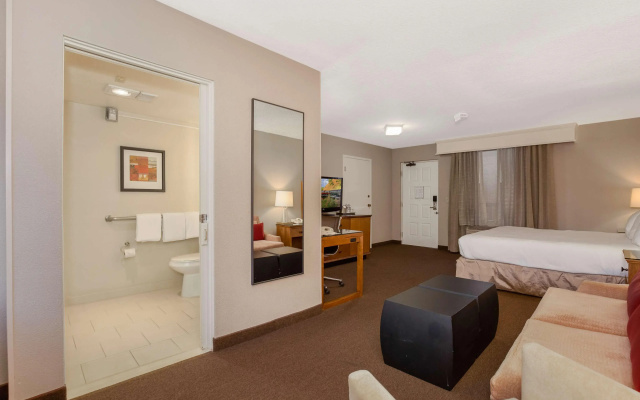Radisson Hotel San Diego-Rancho Bernardo