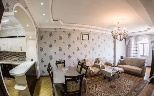 Bakuvi Tourist Apartment B227